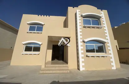 Villa - 4 Bedrooms - 4 Bathrooms for rent in Bu Hamour Street - Abu Hamour - Doha