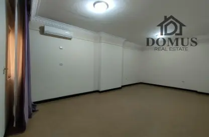 Apartment - 2 Bedrooms - 3 Bathrooms for rent in Ibn Asakir Street - Najma - Doha