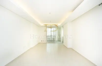 Apartment - 2 Bedrooms - 3 Bathrooms for rent in Viva West - Viva Bahriyah - The Pearl Island - Doha