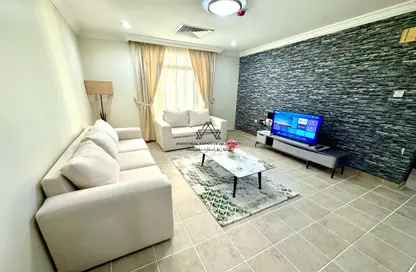 Apartment - 1 Bedroom - 1 Bathroom for rent in Old Salata - Salata - Doha