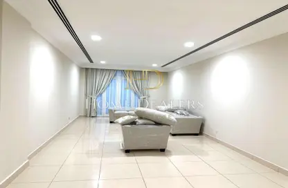 Apartment - 3 Bedrooms - 2 Bathrooms for rent in Fereej Bin Mahmoud North - Fereej Bin Mahmoud - Doha