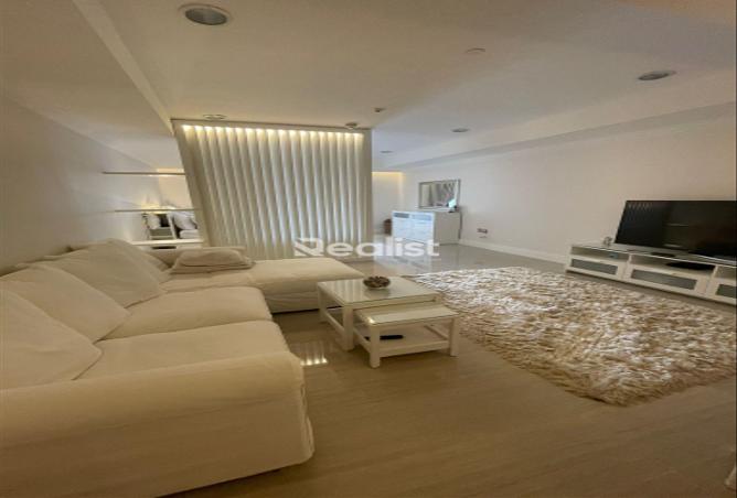 Apartment - 1 Bathroom for sale in Porto Arabia - The Pearl Island - Doha