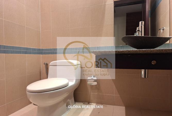 Townhouse - 1 Bedroom - 2 Bathrooms for rent in West Porto Drive - Porto Arabia - The Pearl Island - Doha