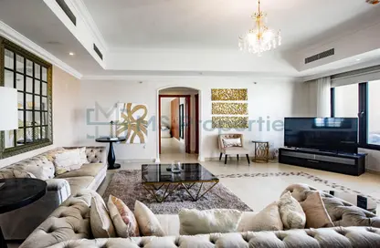 Apartment - 2 Bedrooms - 3 Bathrooms for rent in East Porto Drive - Porto Arabia - The Pearl Island - Doha