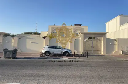 Villa - 7 Bedrooms for sale in Al Dafna - Doha