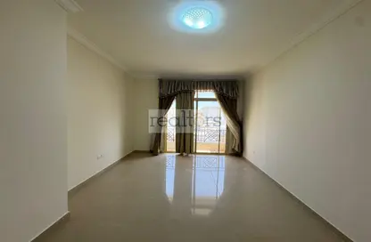 Villa - 4 Bedrooms - 4 Bathrooms for rent in Wadi Al Shaheeniya Street - Ain Khaled - Doha