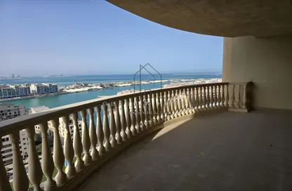 Apartment - 3 Bedrooms - 4 Bathrooms for sale in Marina Gate - Porto Arabia - The Pearl Island - Doha