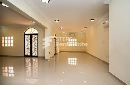 Villa - 4 Bedrooms - 3 Bathrooms for rent in Al Maamoura - Al Maamoura - Doha