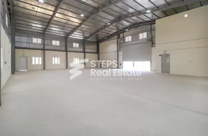 Warehouse - Studio for rent in East Industrial Street - Birkat Al Awamer - Al Wakra