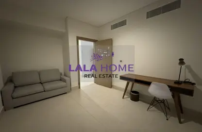 Apartment - 3 Bedrooms - 5 Bathrooms for rent in Viva Central - Viva Bahriyah - The Pearl Island - Doha