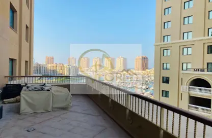 Apartment - 1 Bedroom - 2 Bathrooms for rent in East Porto Drive - Porto Arabia - The Pearl Island - Doha