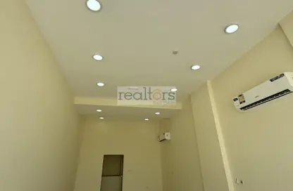 Retail - Studio - 1 Bathroom for rent in Asian City - Mesaimeer - Doha