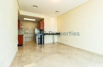 Apartment - 2 Bedrooms - 2 Bathrooms for sale in Zig Zag Towers - West Bay - Doha