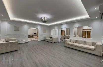 Villa - 5 Bedrooms - 7+ Bathrooms for rent in Al Duhail - Al Duhail - Doha