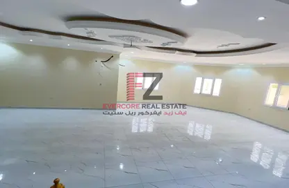 Villa - 7 Bedrooms - 7 Bathrooms for rent in Al Dafna - Al Dafna - Doha