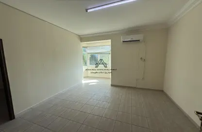 Villa - 1 Bedroom - 1 Bathroom for rent in Abu Hamour - Doha