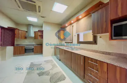 Compound - 4 Bedrooms - 5 Bathrooms for rent in Al Dana st - Muraikh - AlMuraikh - Doha