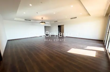 Apartment - 2 Bedrooms - 3 Bathrooms for rent in Tower 5 - Porto Arabia - The Pearl Island - Doha