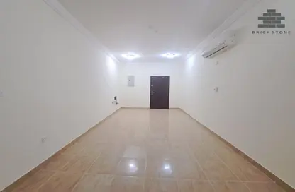 Apartment - 2 Bedrooms - 2 Bathrooms for rent in Fereej Bin Mahmoud South - Fereej Bin Mahmoud - Doha