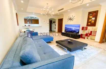 Apartment - 2 Bedrooms - 2 Bathrooms for rent in Sabban Towers - Porto Arabia - The Pearl Island - Doha