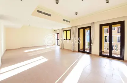 Townhouse - 2 Bedrooms - 3 Bathrooms for sale in Venezia - Qanat Quartier - The Pearl Island - Doha