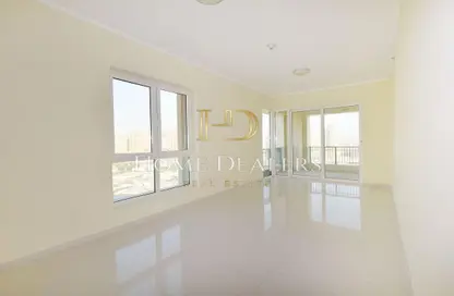 Apartment - 2 Bedrooms - 2 Bathrooms for sale in Viva West - Viva Bahriyah - The Pearl Island - Doha