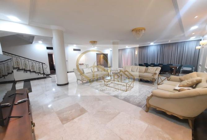 Villa - 6 Bedrooms - 7 Bathrooms for rent in South Gate - West Bay Lagoon - Doha