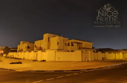 Compound for rent in Fereej Kulaib - Doha