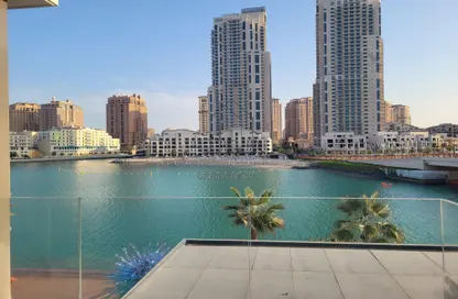 Apartment - 1 Bedroom - 2 Bathrooms for rent in Gewan Island - The Pearl Island - Doha