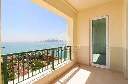 Apartment - 2 Bedrooms - 3 Bathrooms for rent in Viva West - Viva Bahriyah - The Pearl Island - Doha