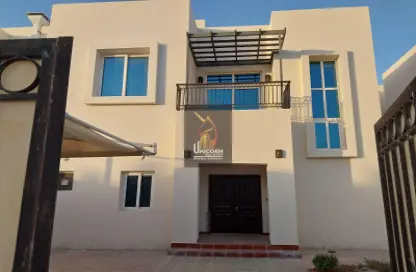 Compound - 3 Bedrooms - 5 Bathrooms for rent in Umm Al Seneem Street - Ain Khaled - Doha