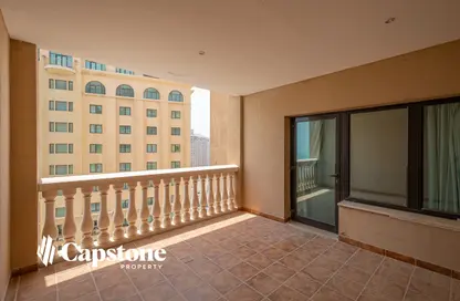 Apartment - 1 Bedroom - 2 Bathrooms for rent in Marina Gate - Porto Arabia - The Pearl Island - Doha