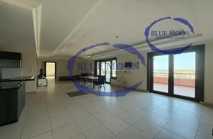 Apartment - 2 Bedrooms - 4 Bathrooms for sale in East Porto Drive - Porto Arabia - The Pearl Island - Doha