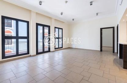 Apartment - 2 Bedrooms - 3 Bathrooms for rent in Carnaval - Qanat Quartier - The Pearl Island - Doha