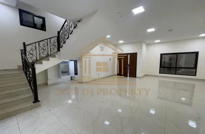 Compound - 5 Bedrooms - 4 Bathrooms for rent in Al Markhiya Street - Al Markhiya - Doha