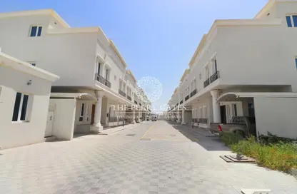 Staff Accommodation - Studio - 6 Bathrooms for rent in Al Kheesa - Al Kheesa - Umm Salal Mohammed