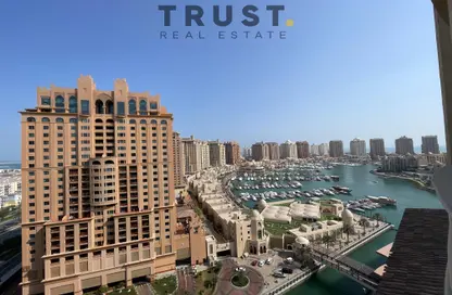 Apartment - 2 Bedrooms - 3 Bathrooms for rent in Tower 13 - Porto Arabia - The Pearl Island - Doha