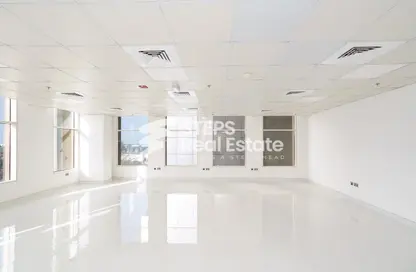 Office Space - Studio - 1 Bathroom for rent in Regency Business Center 2 - Regency Business Center 2 - Corniche Road - Doha