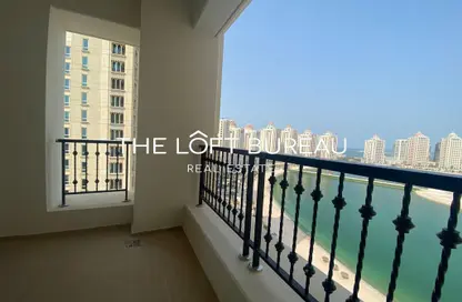 Apartment - 2 Bedrooms - 3 Bathrooms for rent in Viva East - Viva Bahriyah - The Pearl Island - Doha