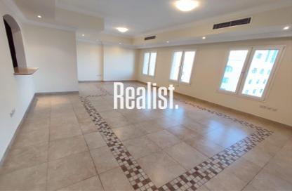 Apartment - 3 Bedrooms - 4 Bathrooms for sale in West Porto Drive - Porto Arabia - The Pearl Island - Doha