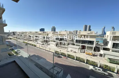 Apartment - 2 Bedrooms - 3 Bathrooms for sale in Gewan Island - The Pearl Island - Doha