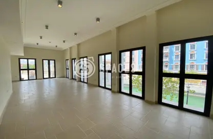 Apartment - 3 Bedrooms - 3 Bathrooms for rent in Carnaval - Qanat Quartier - The Pearl Island - Doha