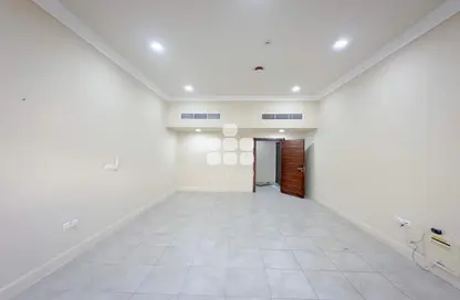 Apartment - 3 Bedrooms - 3 Bathrooms for rent in Dar Al Salam Villas - Abu Hamour - Doha