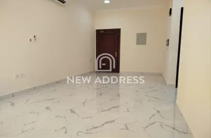 Apartment - 2 Bedrooms - 2 Bathrooms for rent in Al Kinana Street - Al Sadd - Doha