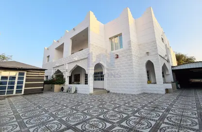 Villa - 7 Bathrooms for rent in Al Dafna - Al Dafna - Doha