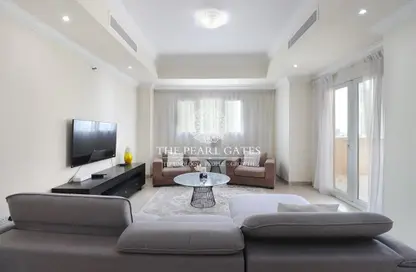 Apartment - 2 Bedrooms - 3 Bathrooms for rent in East Porto Drive - Porto Arabia - The Pearl Island - Doha