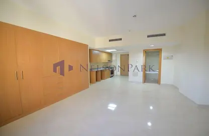 Apartment - 1 Bathroom for rent in Lusail City - Lusail