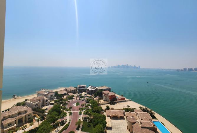 Apartment - 2 Bedrooms - 3 Bathrooms for rent in Tower 29 - Viva Bahriyah - The Pearl Island - Doha