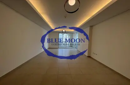 Apartment - 2 Bedrooms - 3 Bathrooms for sale in Viva West - Viva Bahriyah - The Pearl Island - Doha