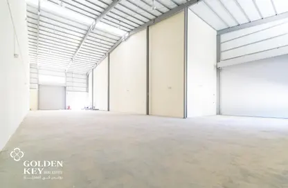 Warehouse - Studio - 2 Bathrooms for rent in Birkat Al Awamer - Al Wakra